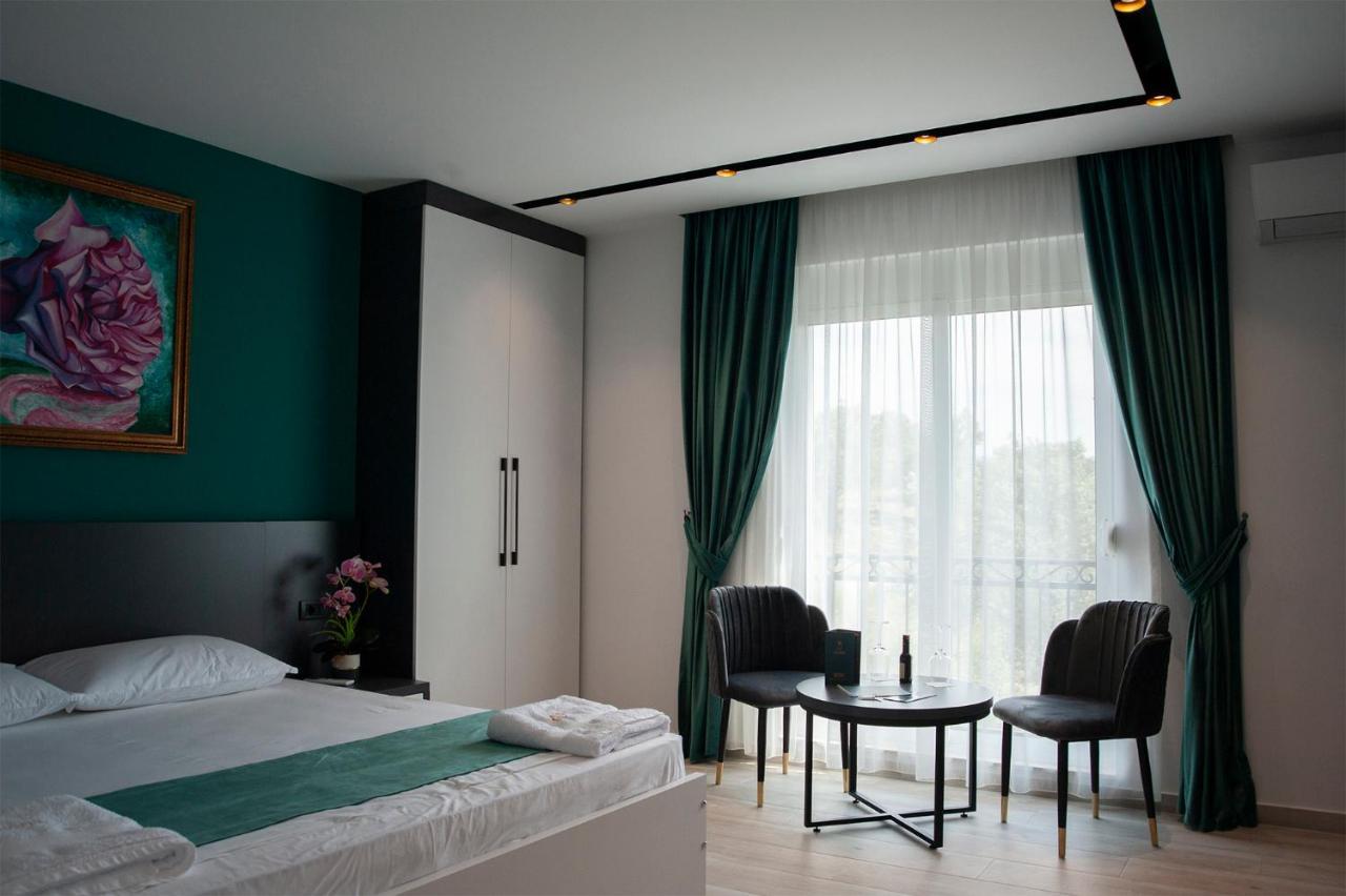 Jata Crown Hotel Tiranë Eksteriør bilde