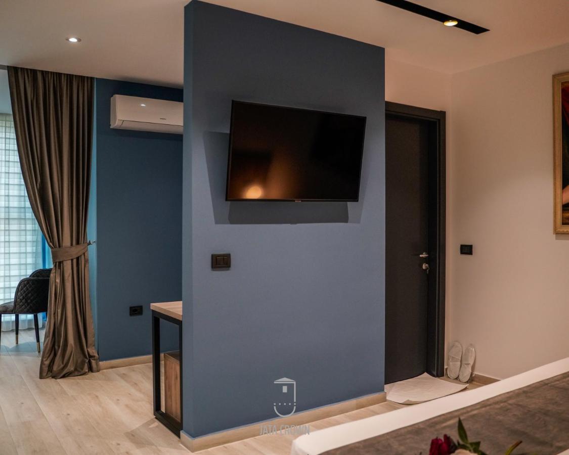 Jata Crown Hotel Tiranë Eksteriør bilde