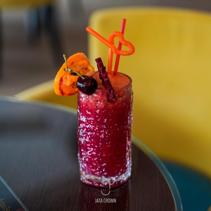 Jata Crown Hotel Tiranë Eksteriør bilde