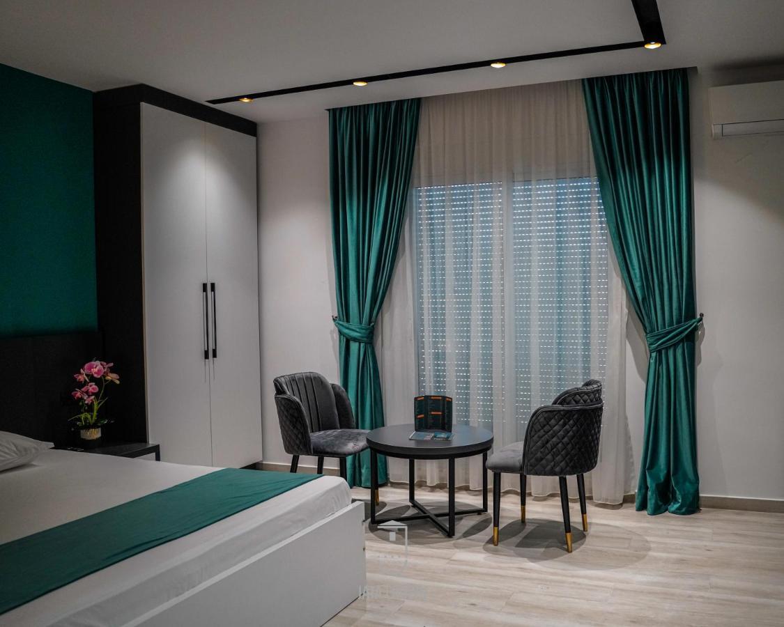 Jata Crown Hotel Tiranë Eksteriør bilde